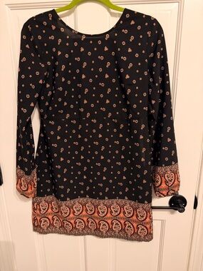 Abercrombie & Fitch Black Dress with Coral Border Print